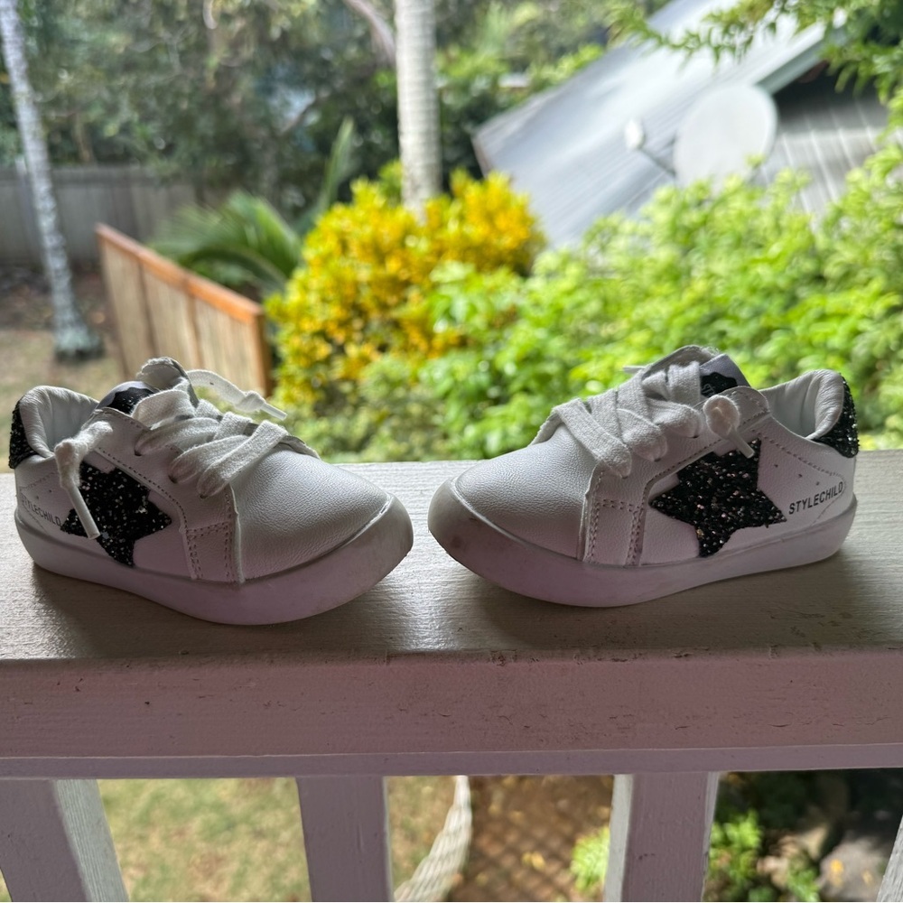 Style Child “golden goose” inspired baby shoe 5.5​‎